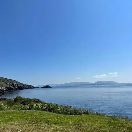 Ryan's Seaside Escape - Entire House On The Ocean * كاهيردانيال