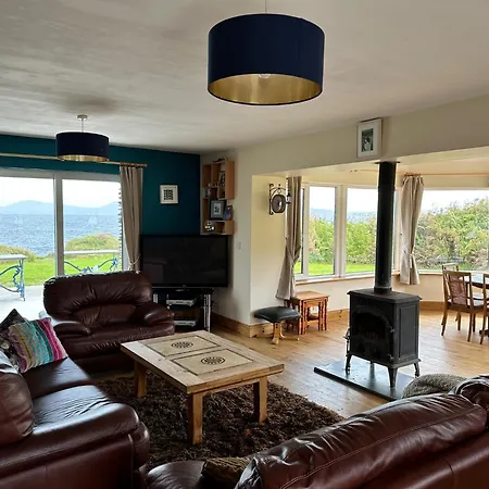 بيت للعطل Ryan's Seaside Escape - Entire House On The Ocean