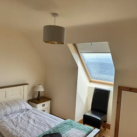 بيت للعطل Ryan's Seaside Escape - Entire House On The Ocean *