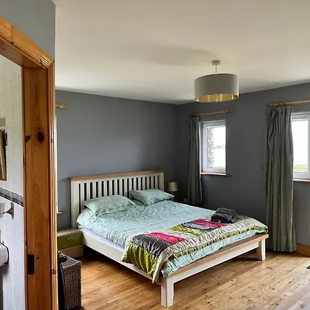 Ryan's Seaside Escape - Entire House On The Ocean Caherdaniel